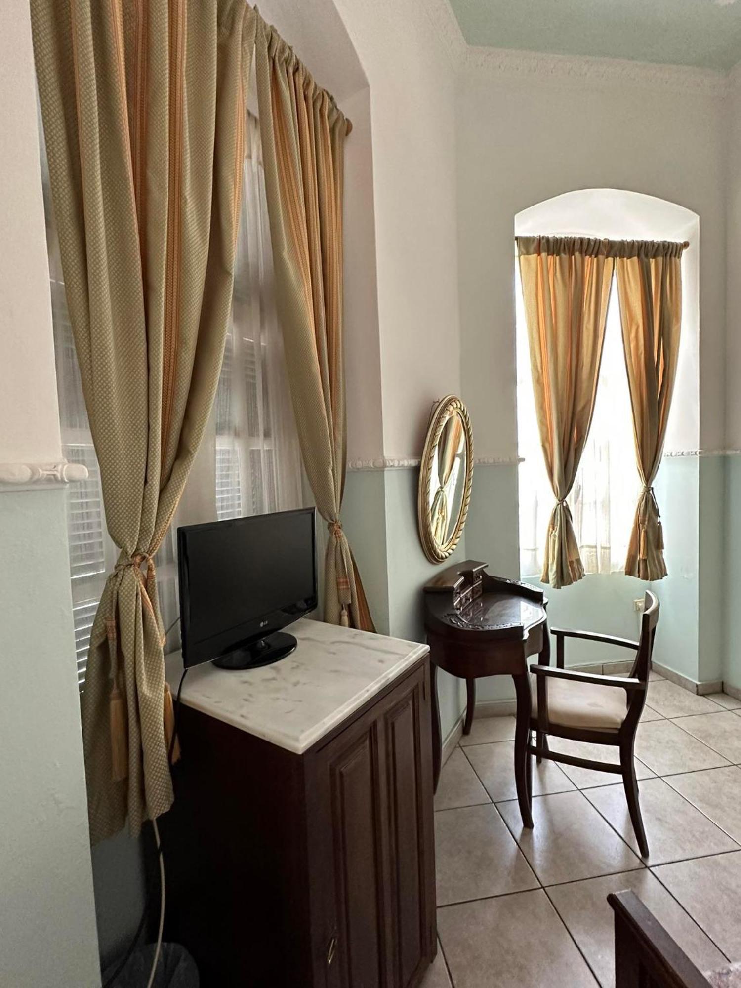 Monte Kristo Hotel Ermoupoli Luaran gambar